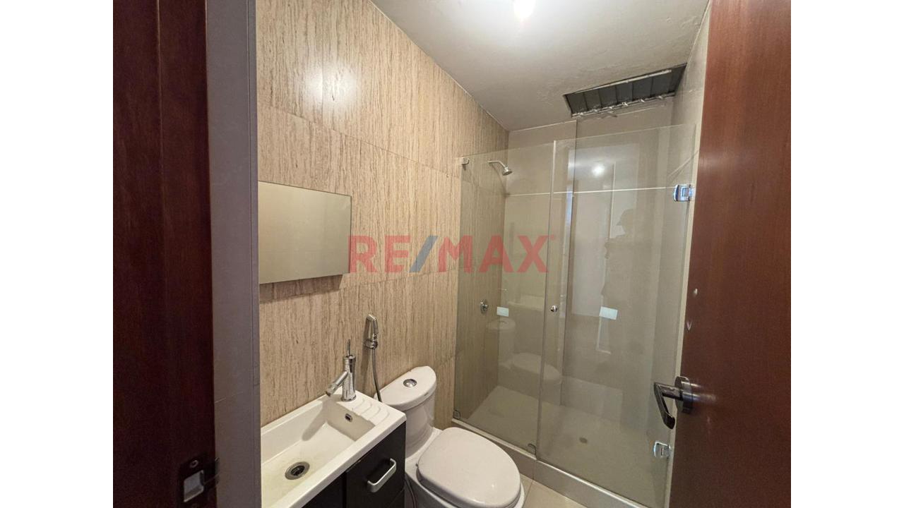 Exclusivo Tríplex En Venta – Amplios Espacios Y Terraza Privada - 7