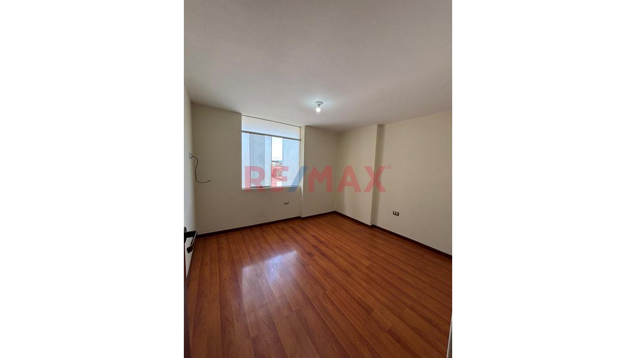 Exclusivo Tríplex En Venta – Amplios Espacios Y Terraza Privada - 5