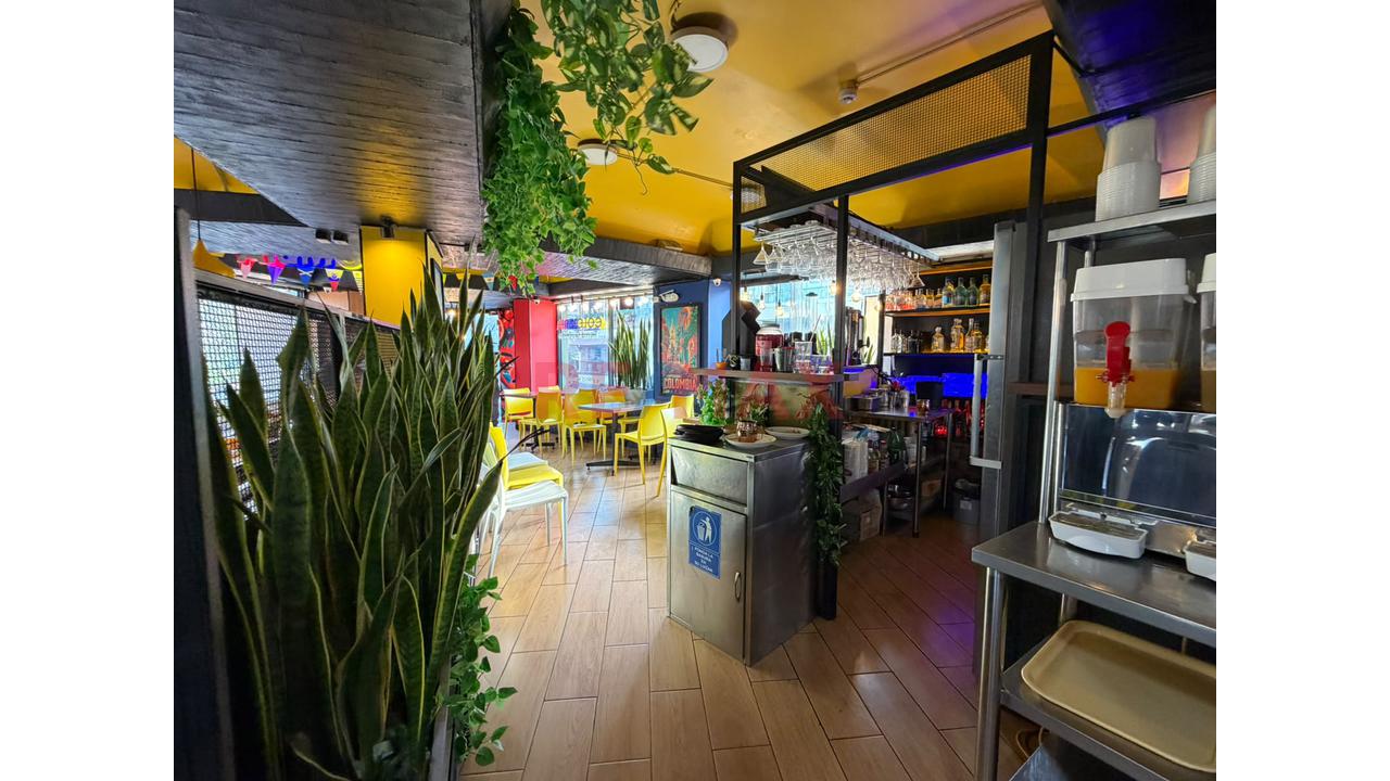 Local Comercial Frente Al Parque Kennedy – Miraflores | Una Ubicación Estratégica Para Tu Marca - 7