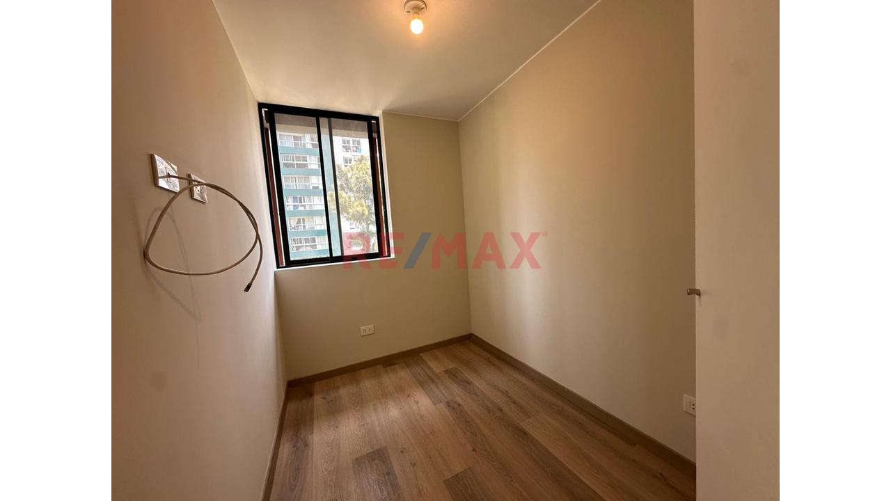 Se Alquila Lindo Departamento Con Vista A Parqur En El Corazón De Jesús Maria ! — foto 8