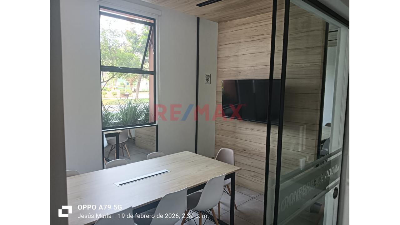 Se Alquila Lindo Departamento Con Vista A Parqur En El Corazón De Jesús Maria ! - 17