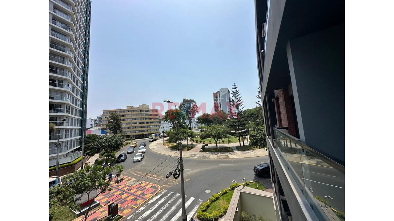 Se Alquila Lindo Departamento Con Vista A Parqur En El Corazón De Jesús Maria ! — foto 14