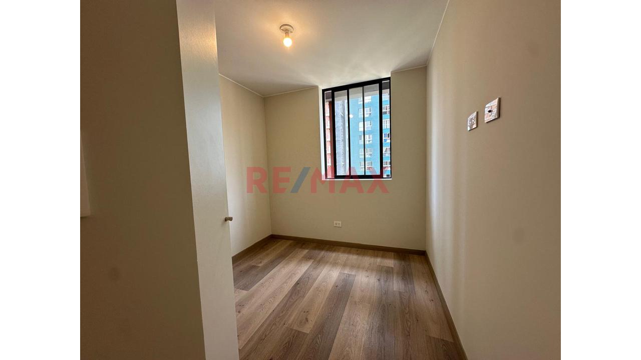 Se Alquila Lindo Departamento Con Vista A Parqur En El Corazón De Jesús Maria ! — foto 7
