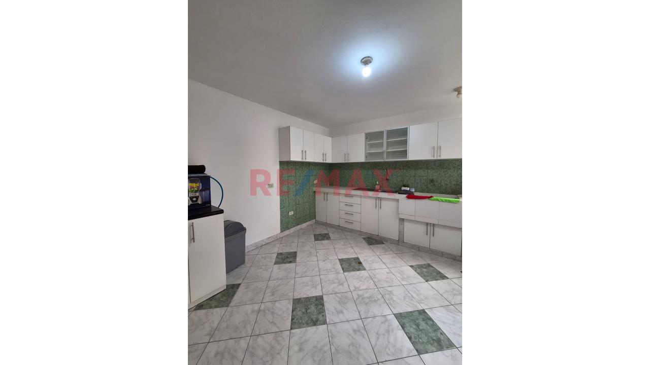 🏡 Departamento En Venta En Santiago De Surco – Urb. Los Parrales — foto 3