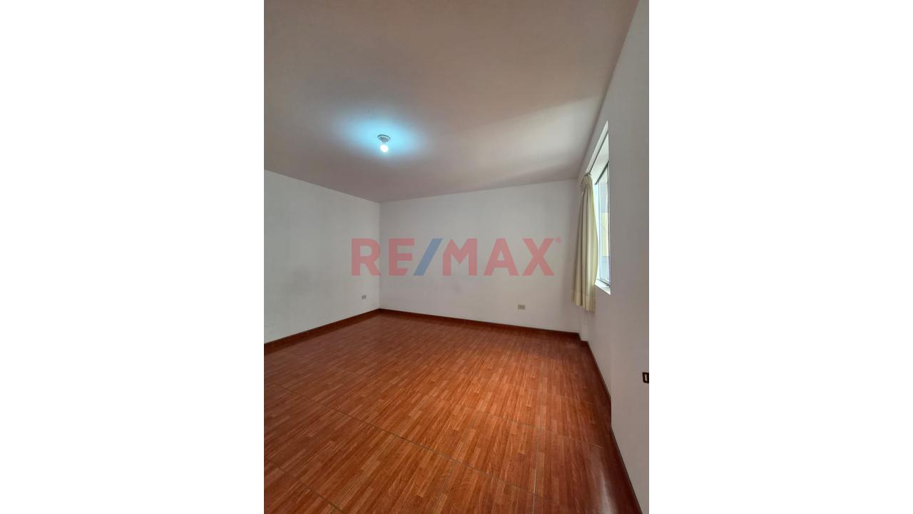 🏡 Departamento En Venta En Santiago De Surco – Urb. Los Parrales — foto 8