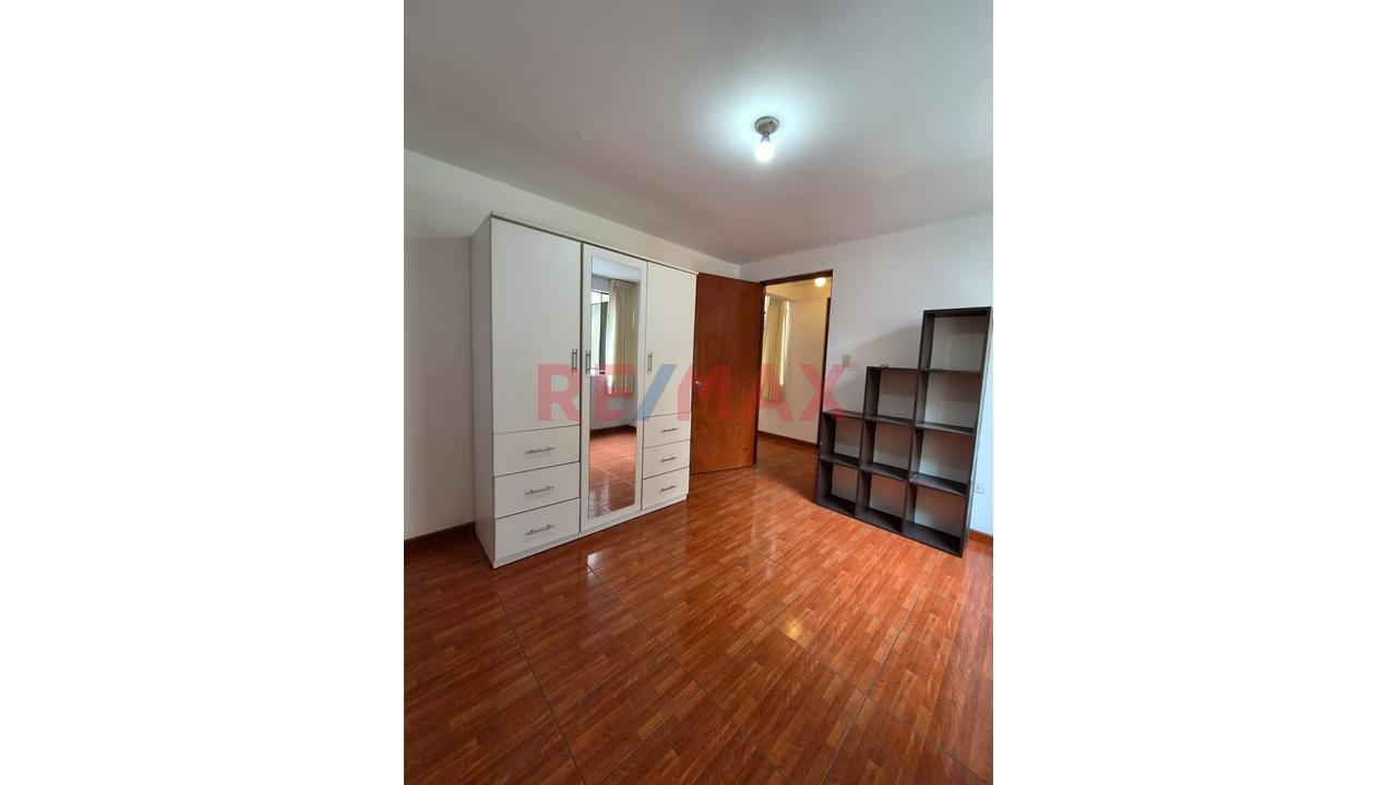 🏡 Departamento En Venta En Santiago De Surco – Urb. Los Parrales — foto 6