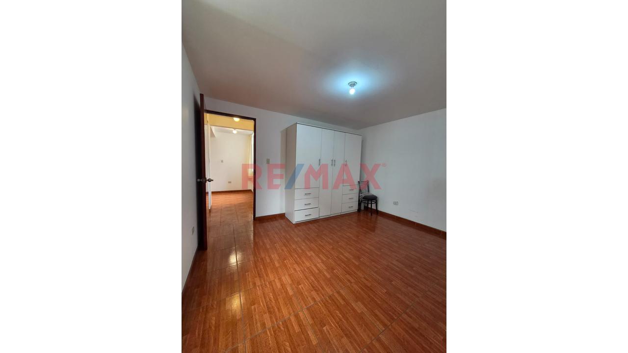 🏡 Departamento En Venta En Santiago De Surco – Urb. Los Parrales — foto 5