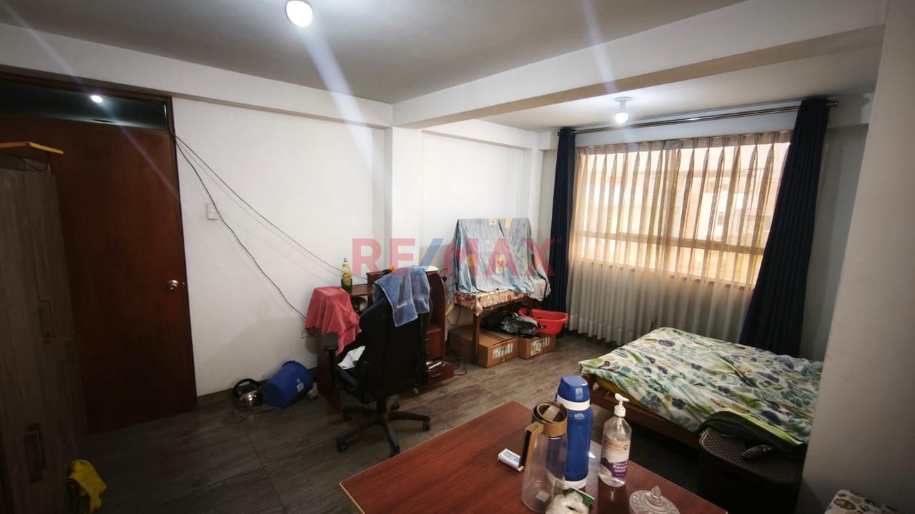 Habitación Con Baño Privado En Alquiler – Cerca A Estación San Martín | Sjl — foto 3