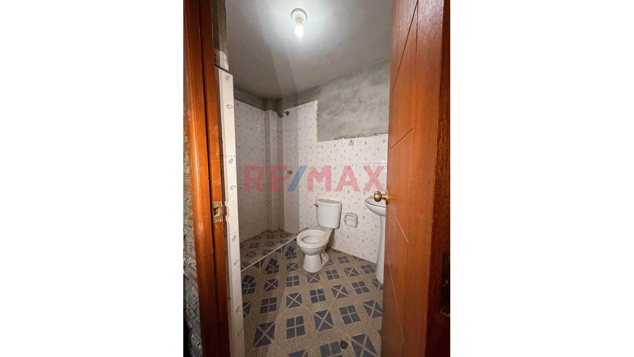Casa De 3 Pisos + Azotea - Manuel Arevalo — foto 13