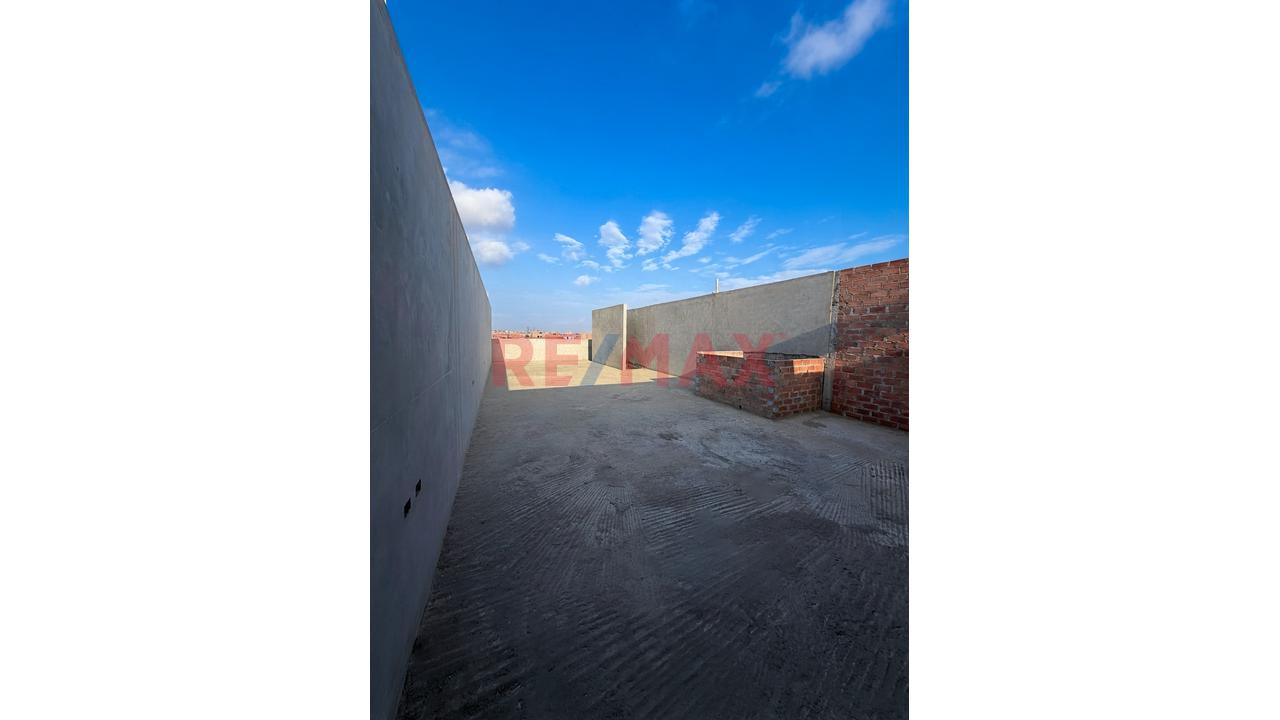 Casa De 3 Pisos + Azotea - Manuel Arevalo — foto 3