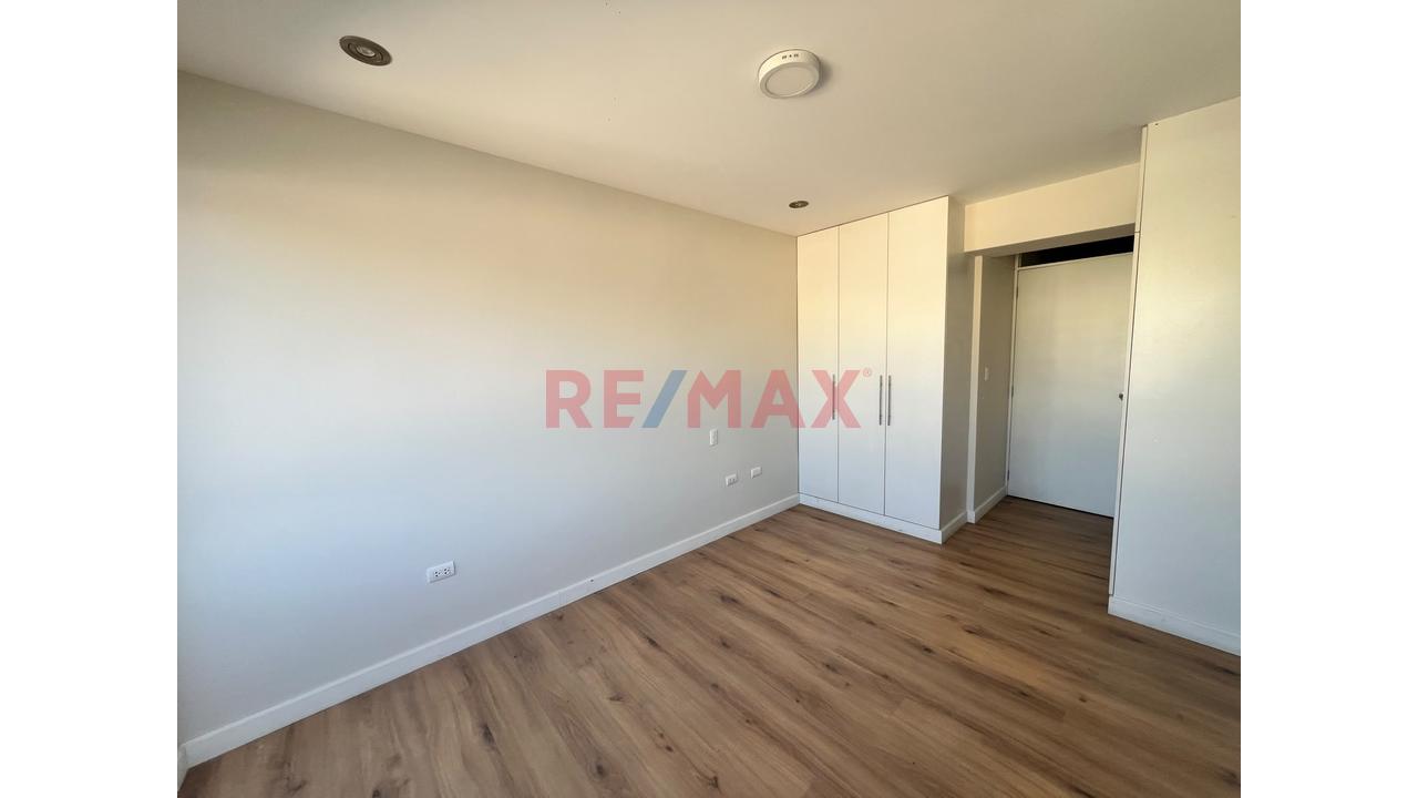 Se Vende Moderno Departamento Con Cochera En Coop. Ingenierios - Cayma — foto 6