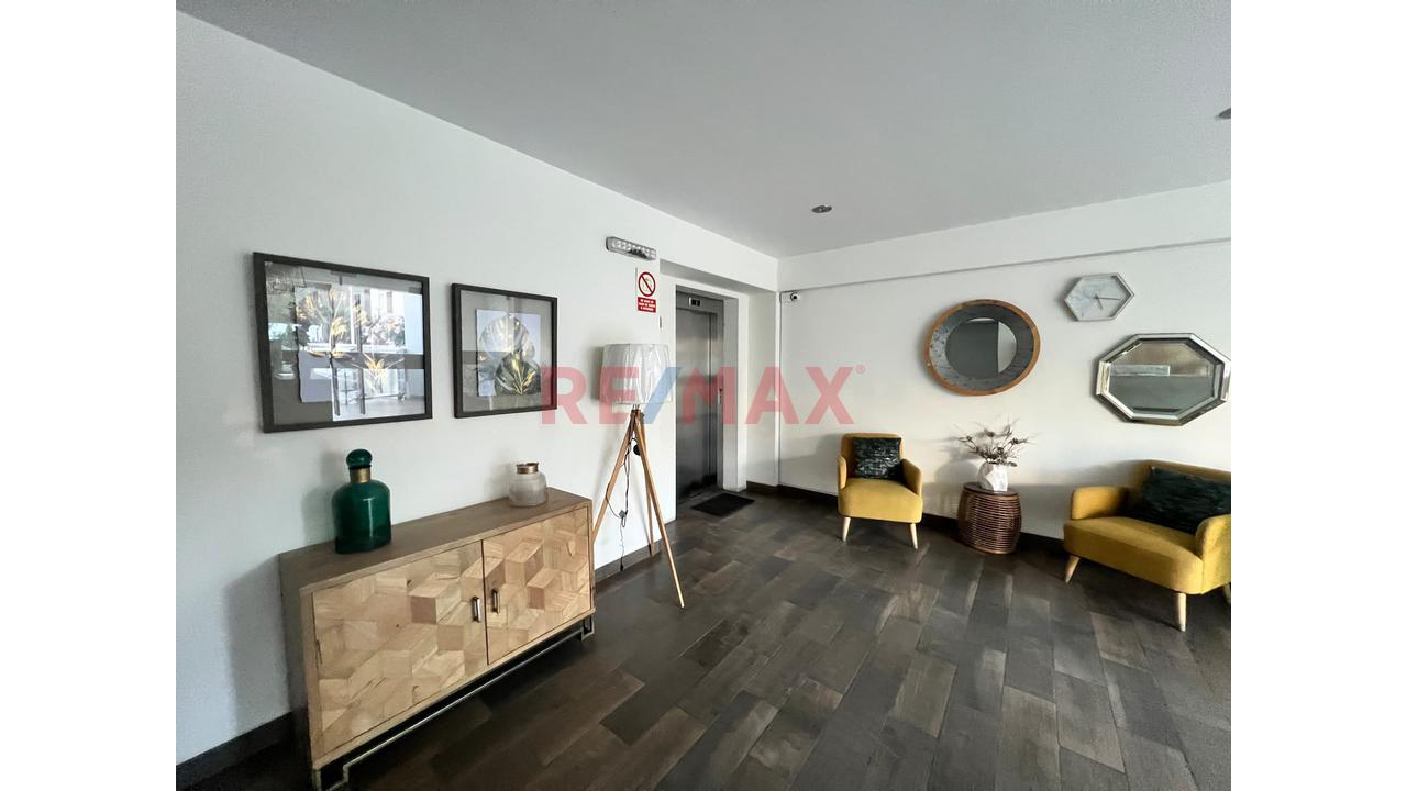 Se Vende Moderno Departamento Con Cochera En Coop. Ingenierios - Cayma - 18