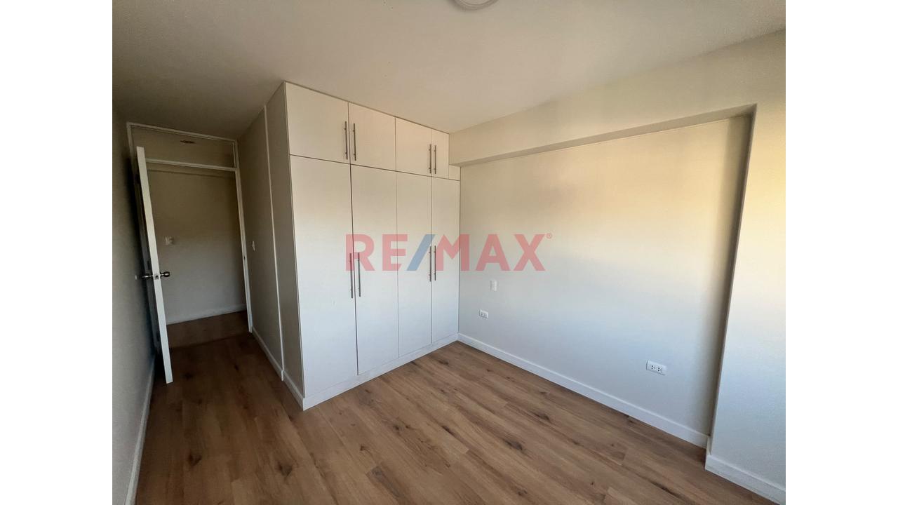Se Vende Moderno Departamento Con Cochera En Coop. Ingenierios - Cayma — foto 11