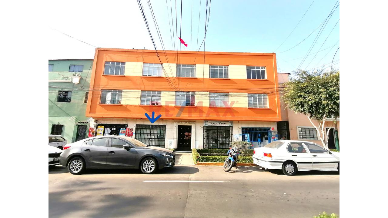 🚀 ¡Oportunidad Local Con Acceso Independiente En Jesús María! 🏪✨