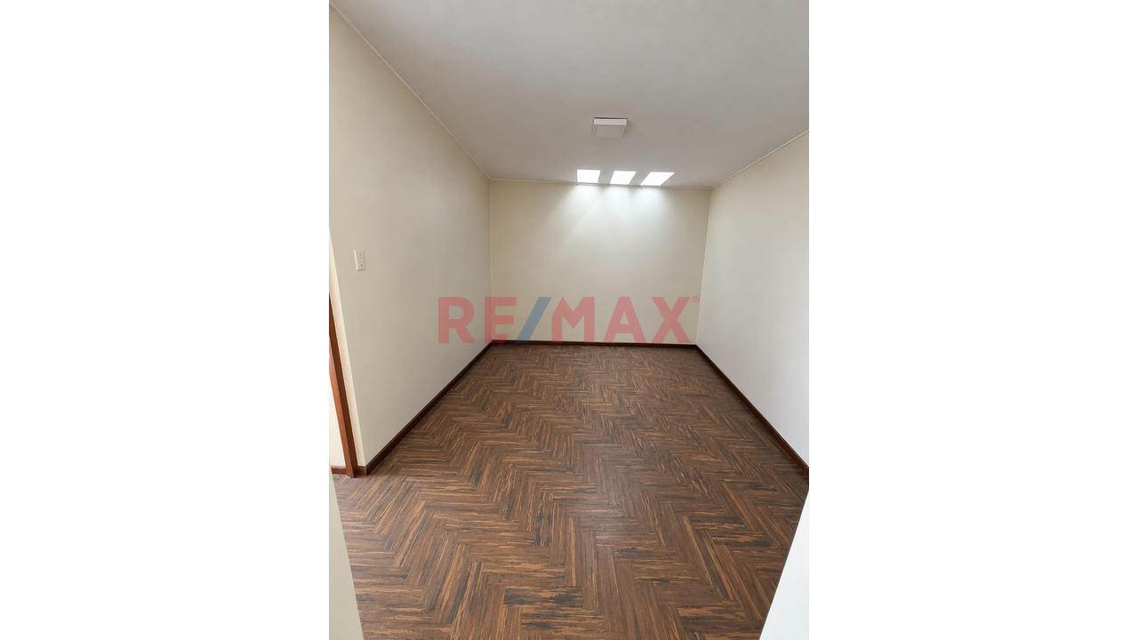 🏡 ¡Se Vende Amplia Casa De 2 Pisos - Paucarpata! — foto 8