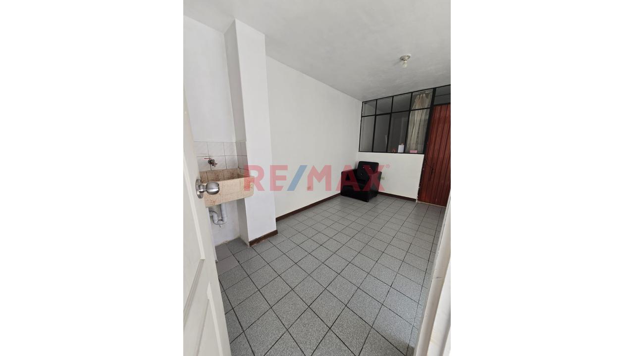 🏡 ¡Se Vende Amplia Casa De 2 Pisos - Paucarpata! — foto 9