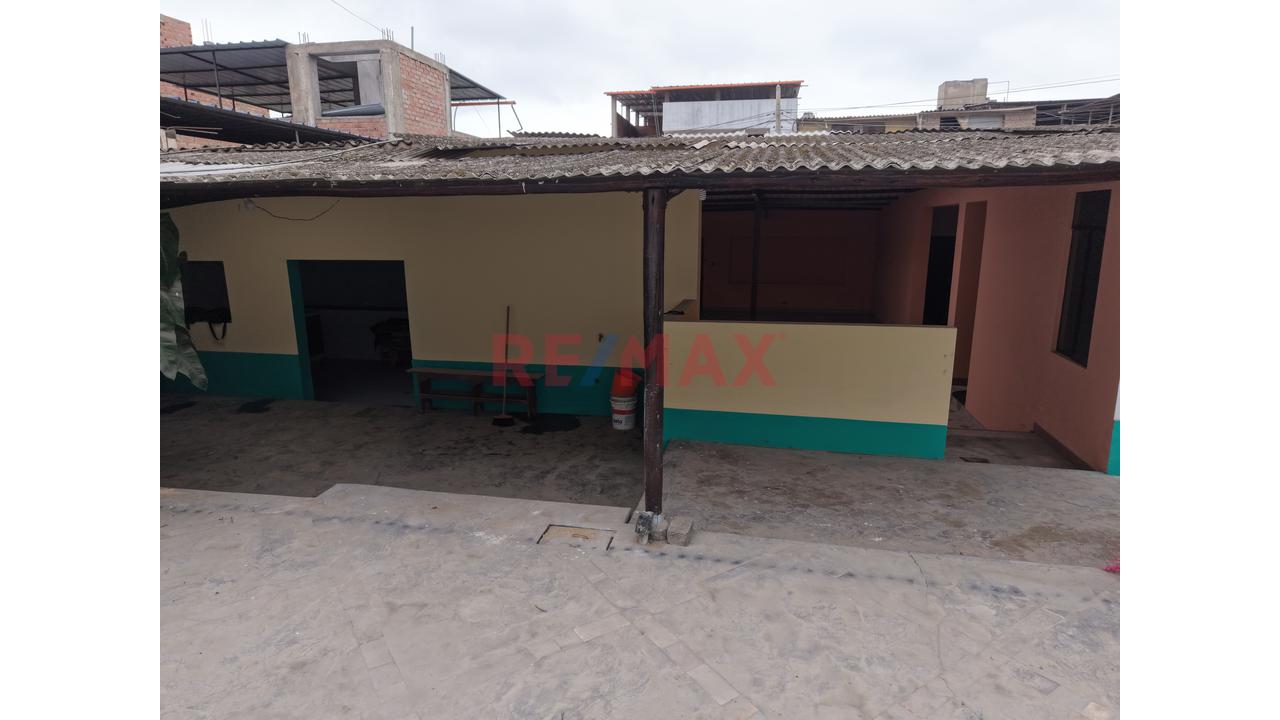 Casa En Venta - Precio De Ocasion 478.80 M2 Exclente Oportunidad De Inversion En Villa Maria Del Triunfo — foto 3