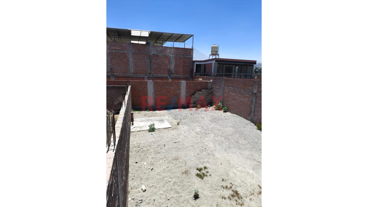Terreno Cerca De La Prol. Av. Dolores - Tupac Amaru. - 6