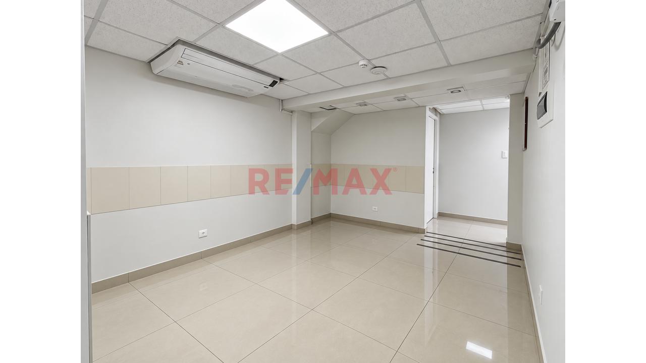 🏥 ¡Oportunidad De Inversión En Lince - Edificio En Venta!🔑 - 13