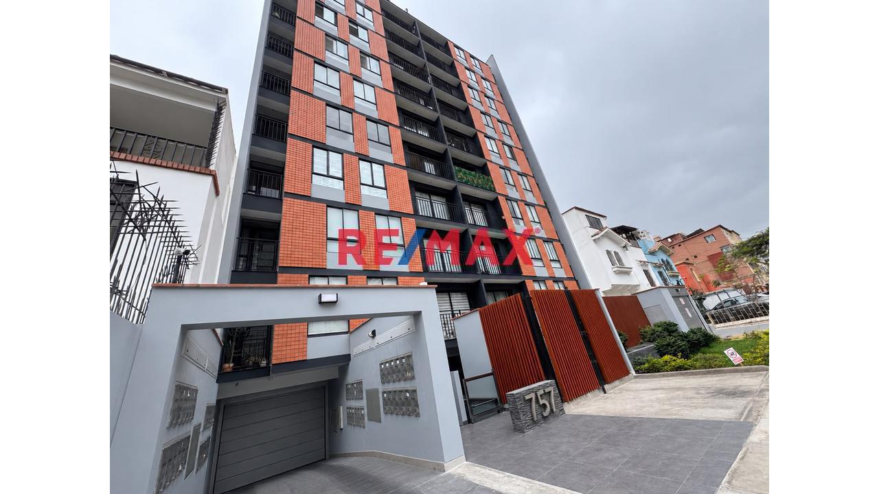 Venta De Departamento Con Cochera Y Deposito En La Mejor Zona De Jesus Mara — foto 1
