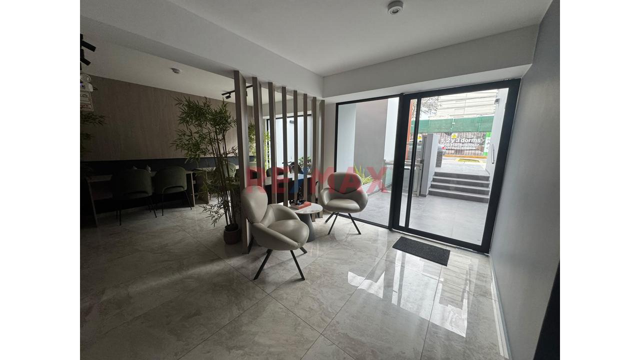 Venta De Departamento Con Cochera Y Deposito En La Mejor Zona De Jesus Mara — foto 2