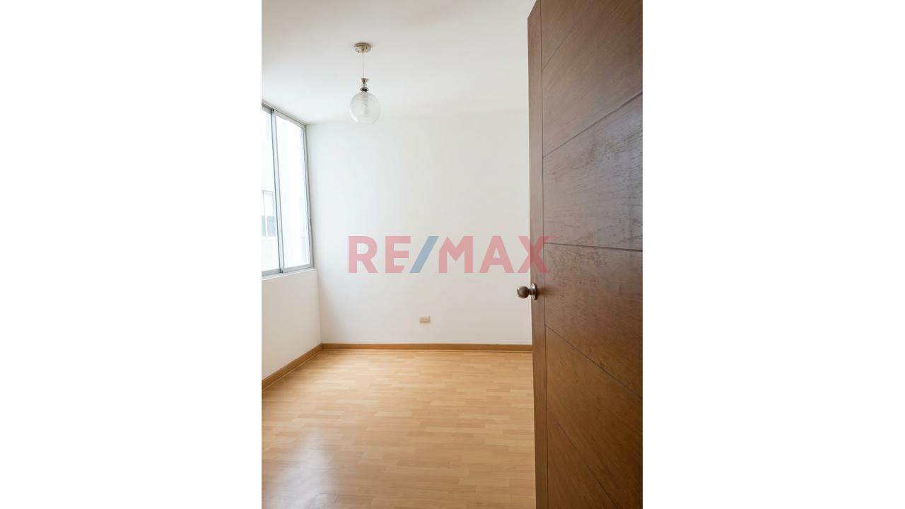 Departamento Remodelado En Alquiler – Surco | 99.53 M² + Cochera — foto 4