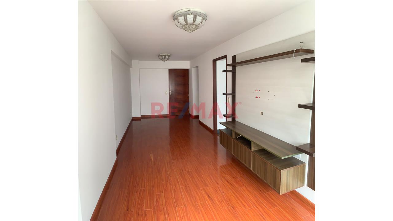 Espectacular Duplex De 160 M² Con Terraza Y 2 Estacionamientos– Av. Egusquiza, Pueblo Libre - 2