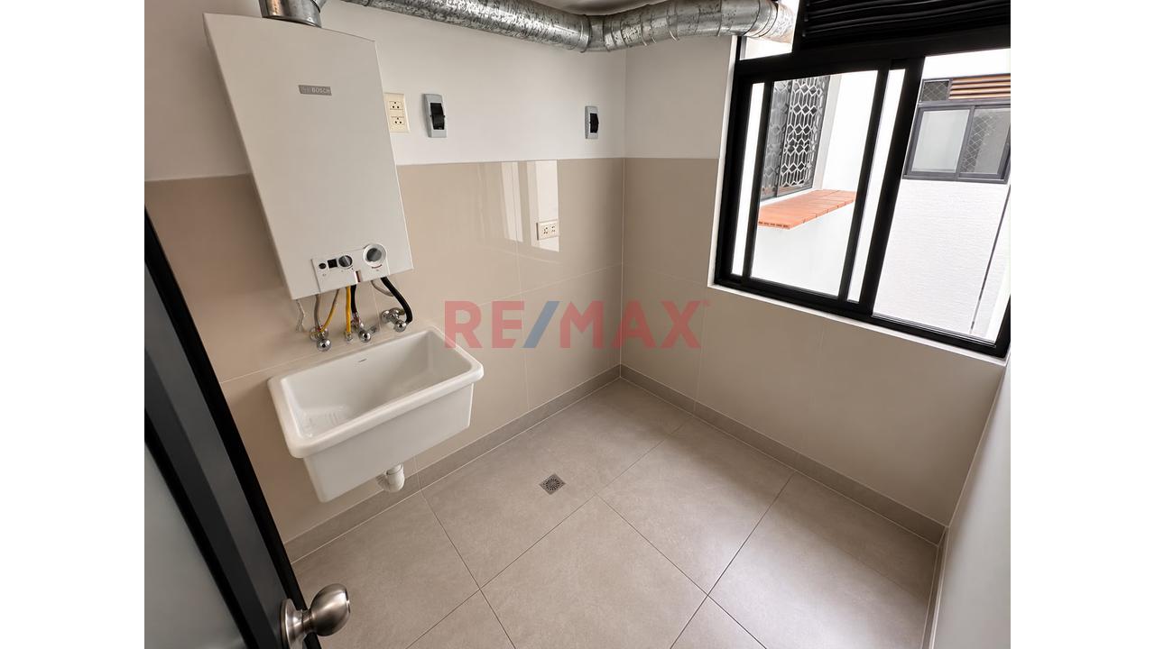 ✨ Exclusivo Departamento En Alquiler En Santiago De Surco — foto 10