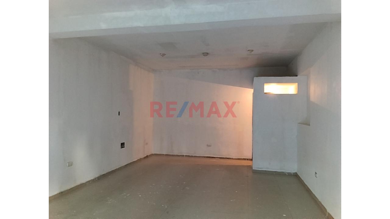 🎬 Local Comercial En Alquiler En Los Olivos!! - 2