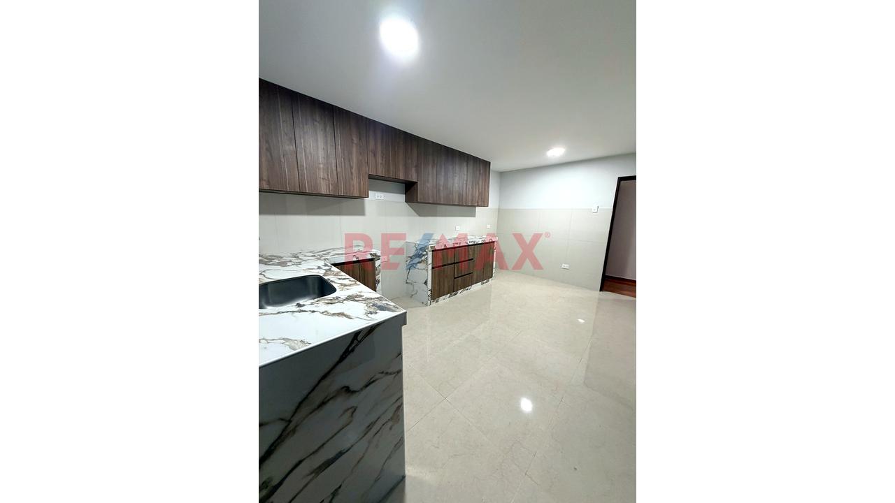 Alquiler 120 M² En 1Er Piso – Vivienda U Oficina A Puerta Cerrada – San Roque, Surco – S/.3,500 - 7