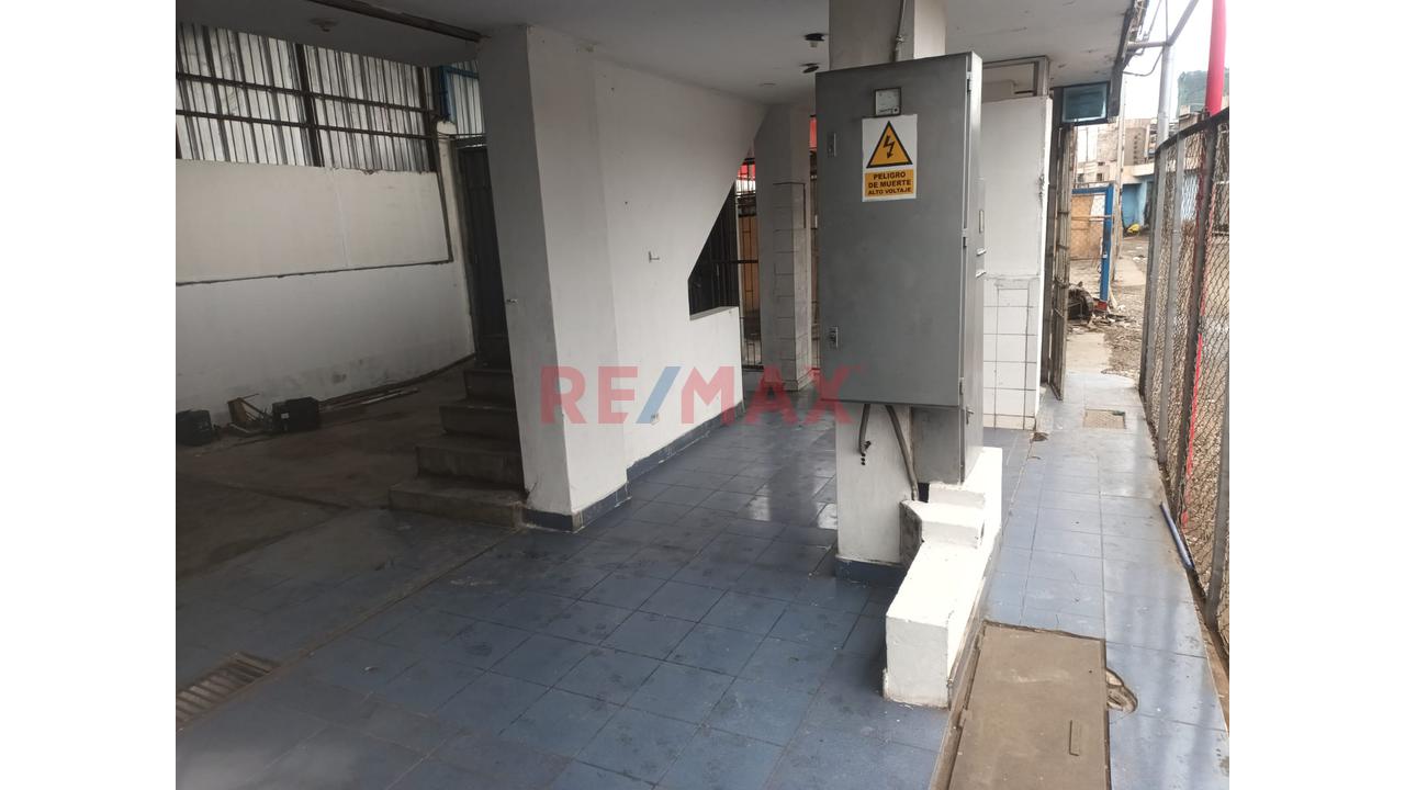 Estratégico Local Comercial En La Zona Mas Transitada De San Luis - 3