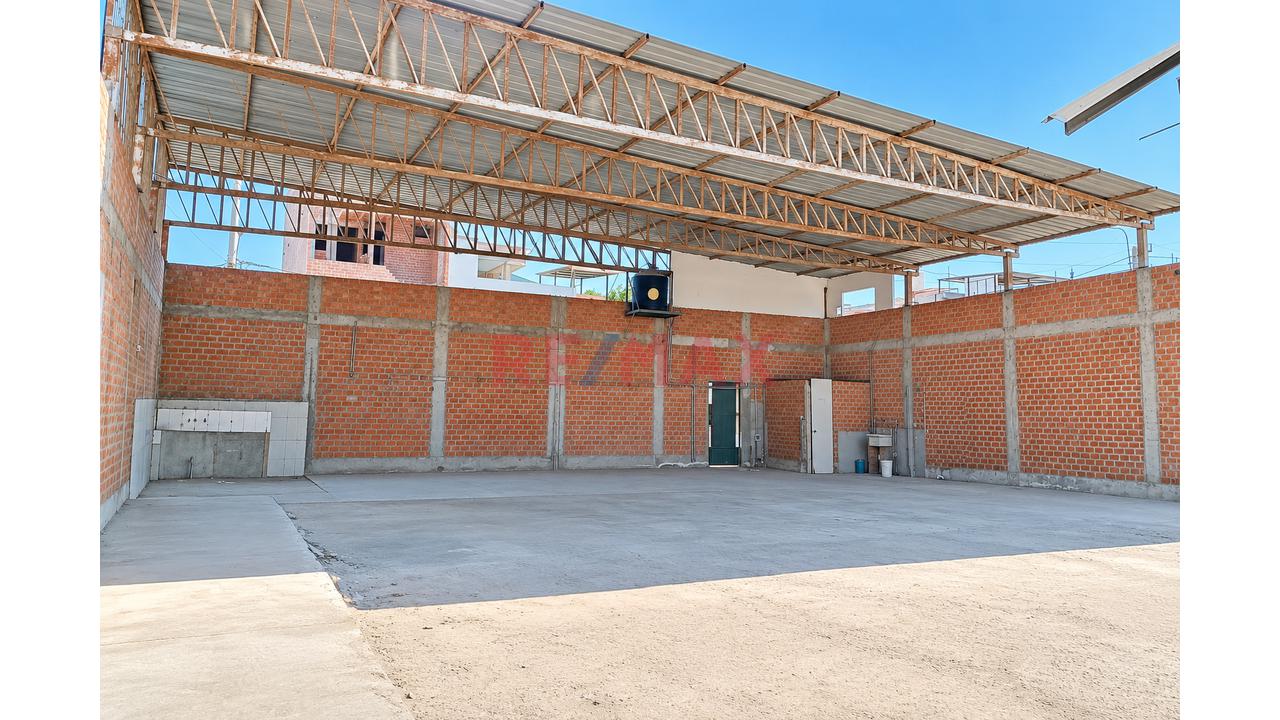 Alquilo Local De 500 M2 En Urb. Santa Rosa, La Victoria, Chiclayo - 6