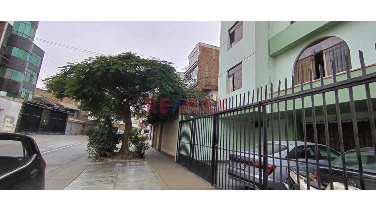 Venta De Departamento En La Victoria - Santa Catalina, De 67 M2 En 2Do Piso — foto 3