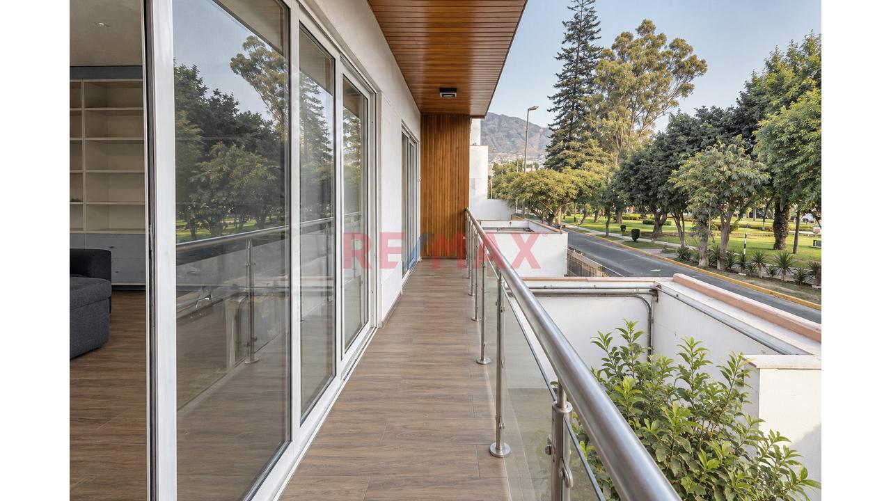 Hermosa Casa En Venta En Urb. Cc Monterrico – Surco! ✨ — foto 15
