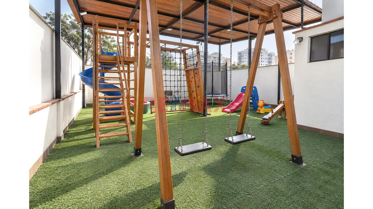 Casa de 4 dormitorios en Santiago de Surco, 236 m² — foto 4