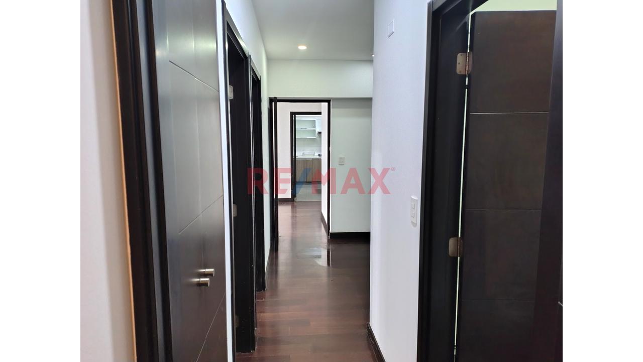 Se Alquila Amplio Departamento + Estacionamiento – Condominio Moon — foto 7