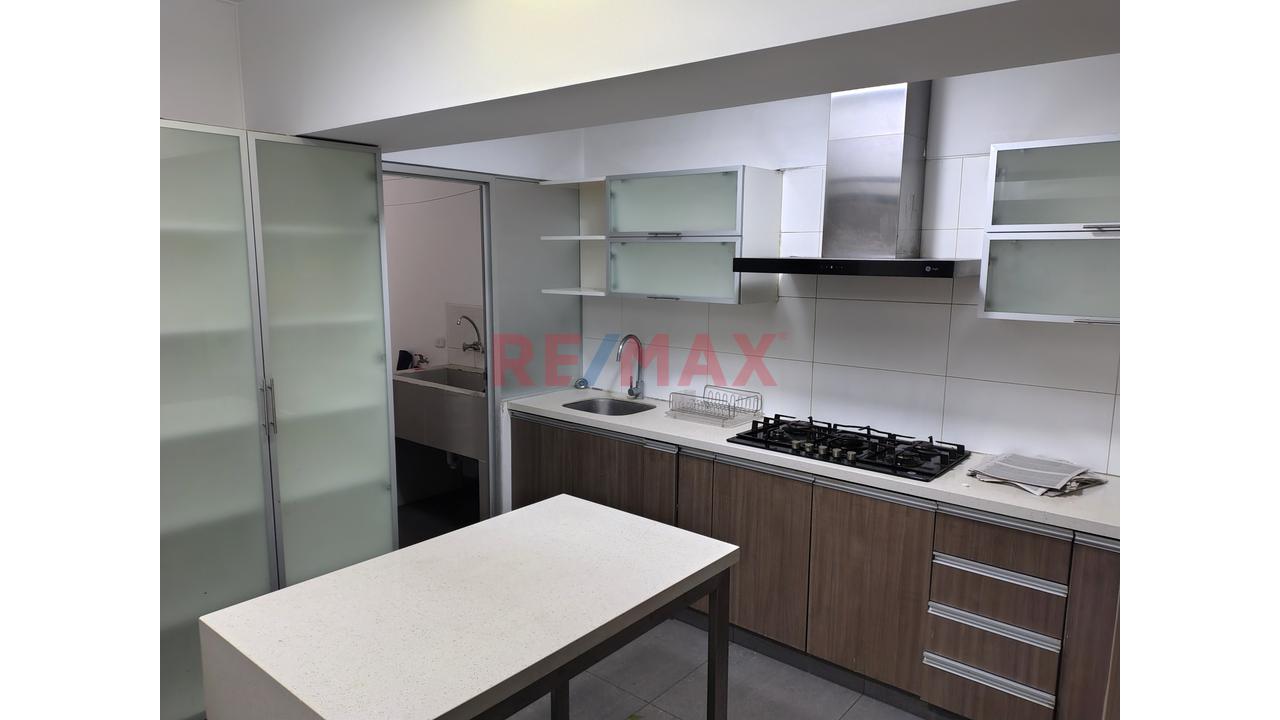 Se Alquila Amplio Departamento + Estacionamiento – Condominio Moon — foto 10