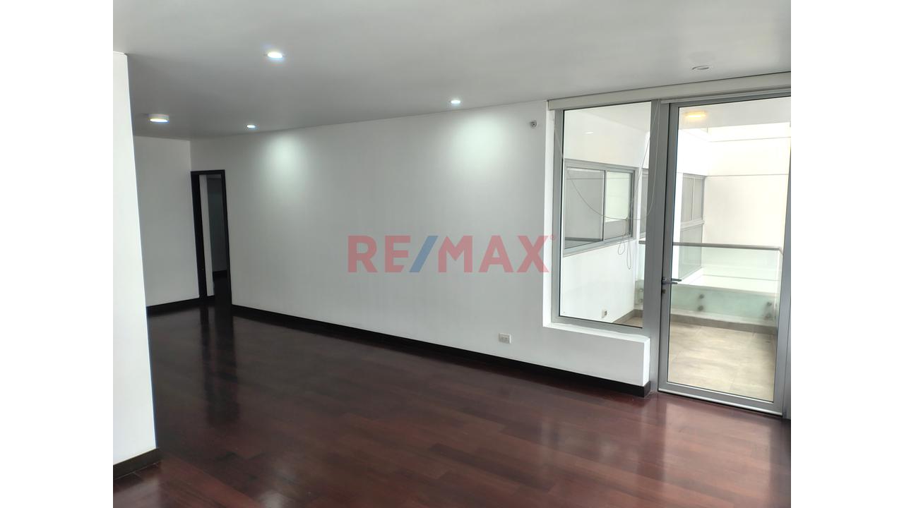 Se Alquila Amplio Departamento + Estacionamiento – Condominio Moon — foto 9
