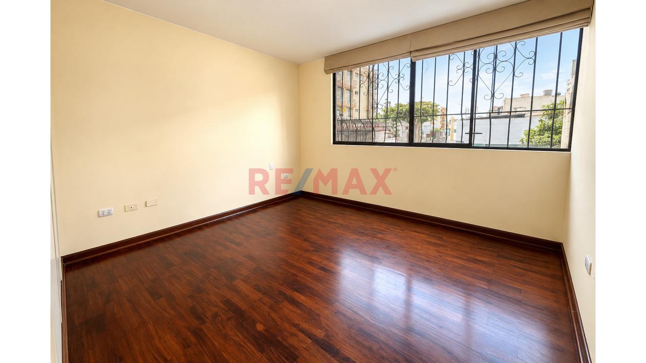 Departamento En Venta🏡 En Surco ¡Conectividad Y Comodidad En Un Solo Lugar! - 10