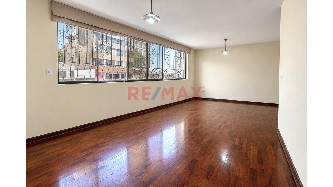 Departamento En Venta🏡 En Surco ¡Conectividad Y Comodidad En Un Solo Lugar! - 15