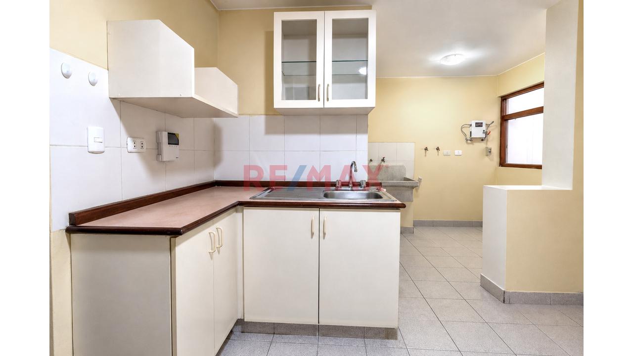 Departamento En Venta🏡 En Surco ¡Conectividad Y Comodidad En Un Solo Lugar! - 3