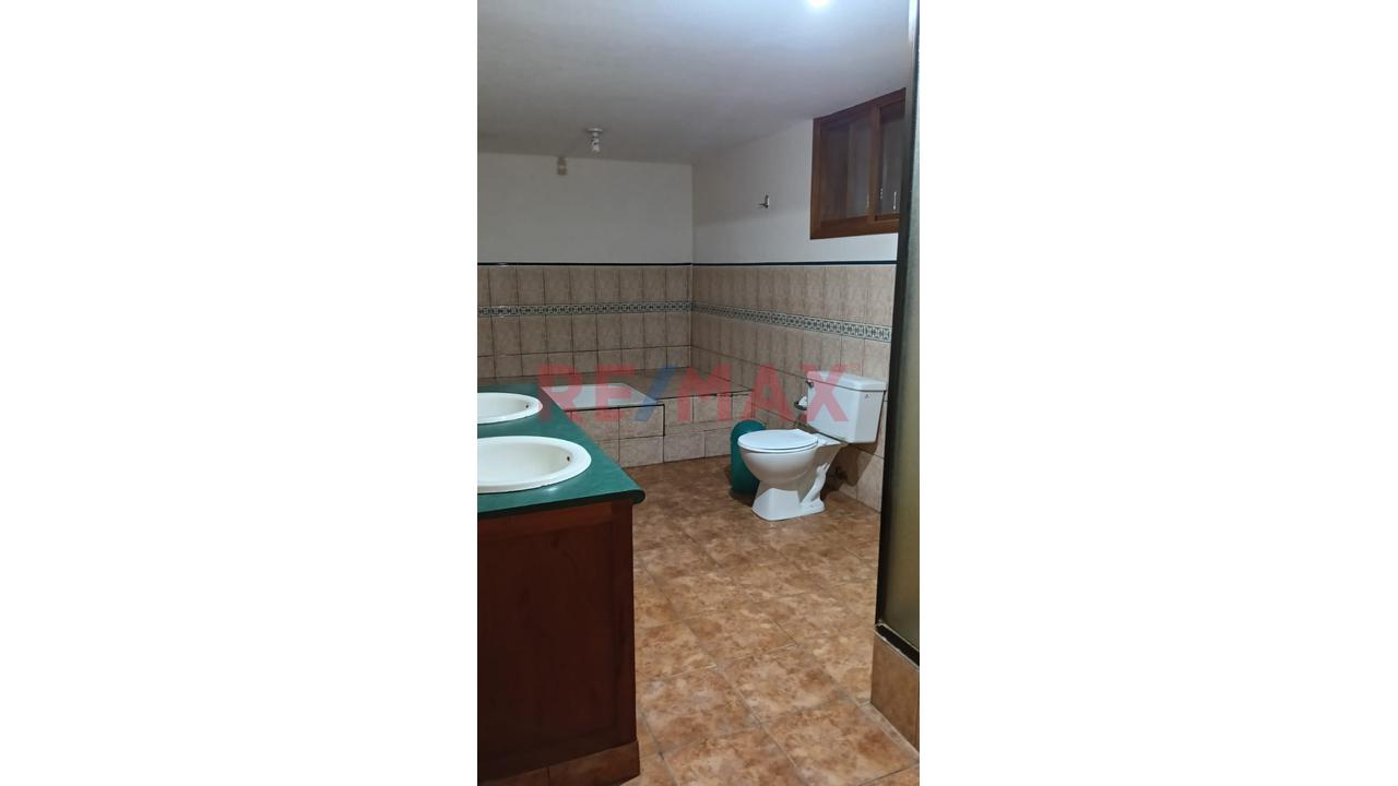 Casa En Venta En La Urb. Country Club 375M, Balneario Santa Rosa - 17