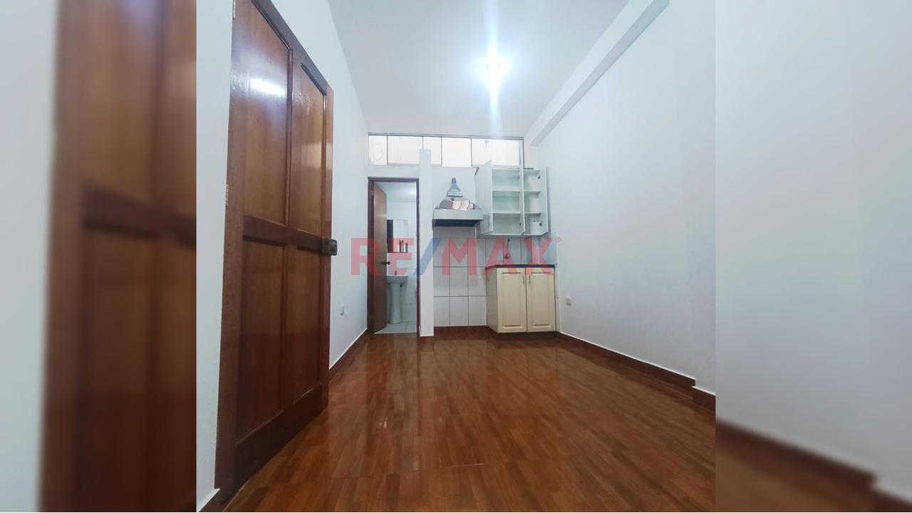 Título: Alquiler De Minidepartamento De 20 M² – Frente A Upc Chorrillos – Ideal Estudiantes — foto 4