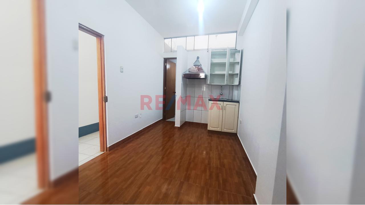 Título: Alquiler De Minidepartamento De 20 M² – Frente A Upc Chorrillos – Ideal Estudiantes — foto 3