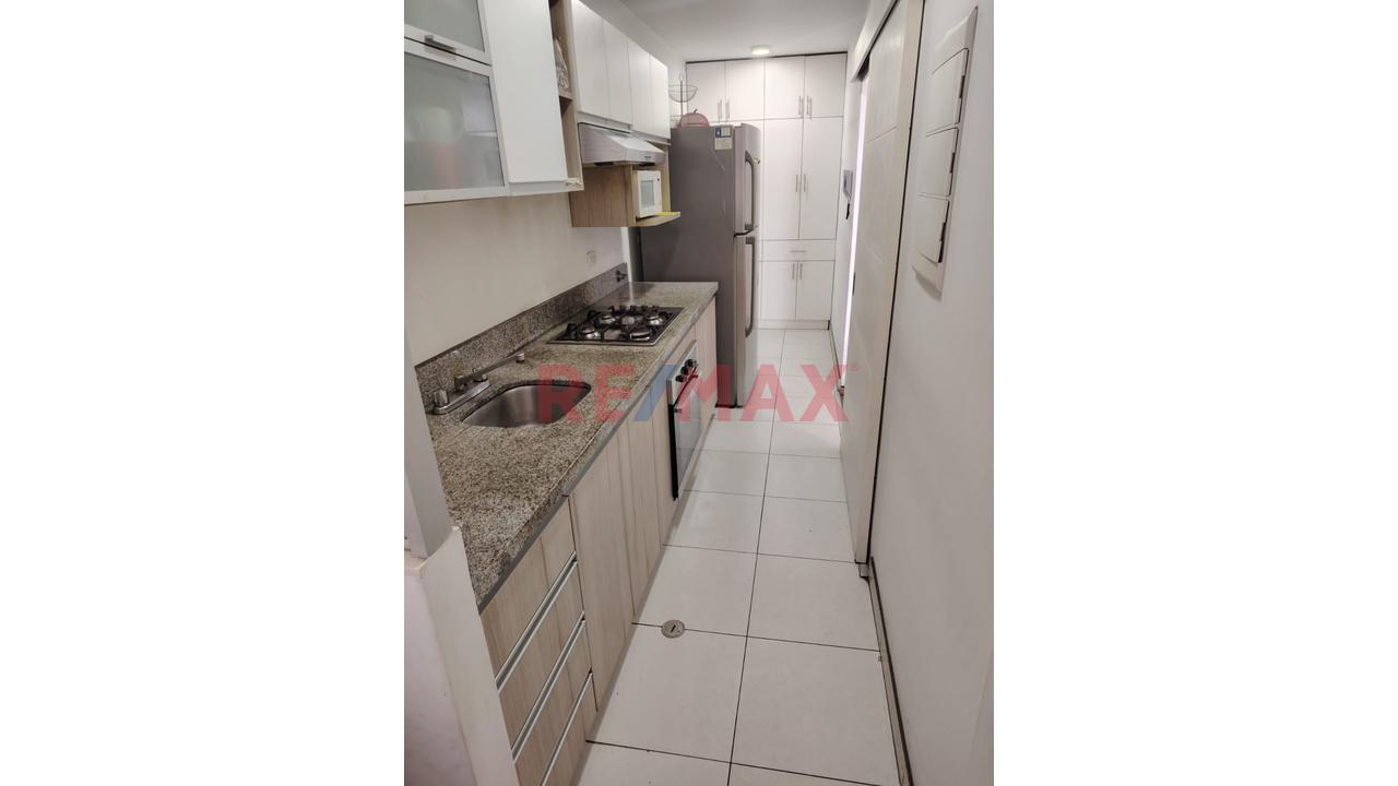 ¡Vive En El Piso 16 Con Balcón Hacia La Av. Brasil!Flat De 83.04 M² En Jesús María 3 Dormitorios · 2.5 Baños · Cocina Cerrada · 3 Ascensores — foto 2