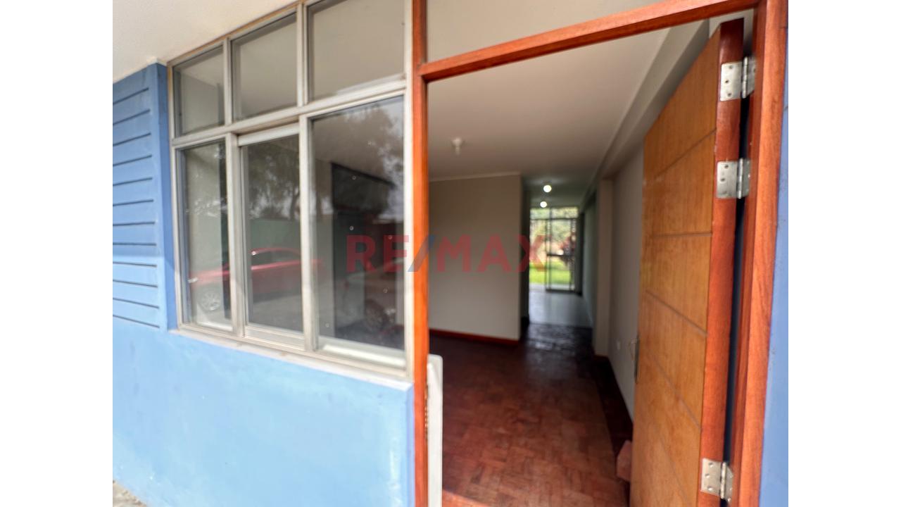 🌿☀️🏡 ¡Atención Familias E Inversionistas! 🏡✨ Amplia Casa En Venta En Huachipa Norte 📍🌳 – Naturaleza 🌿, Amplios Jardines 🌺🌴, Excelente Clima ☀️🌤️ Y Espacio Para Crecer 📐🏗️, Ampliar 🏠 Y Dise - 5