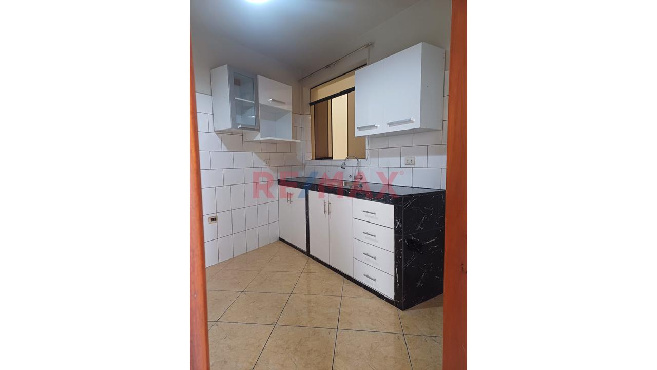 Alquiler De Amplio Departamento Frente A Parque De La Cruz En Pueblo Libre — foto 11