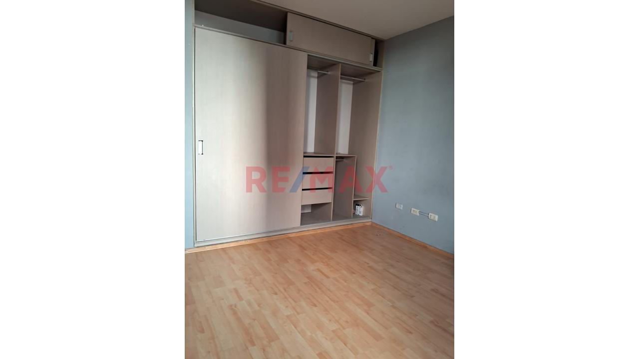 Alquiler De Amplio Departamento Frente A Parque De La Cruz En Pueblo Libre — foto 7