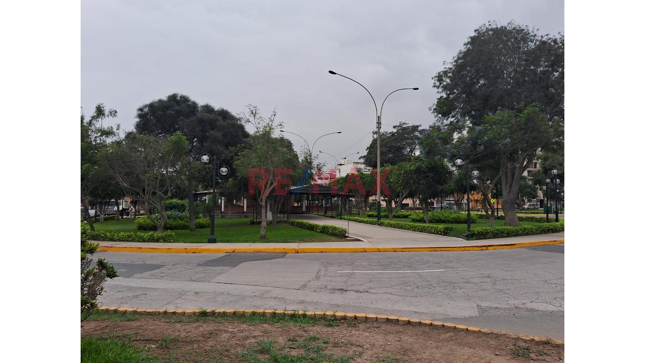 Alquiler De Amplio Departamento Frente A Parque De La Cruz En Pueblo Libre — foto 14