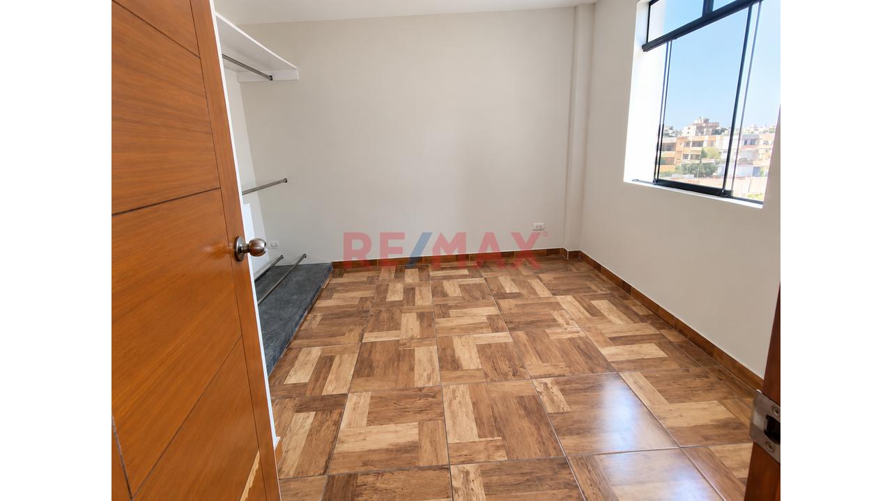Se Alquila Departamento En Surquillo De 75M2 /4To Piso — foto 9